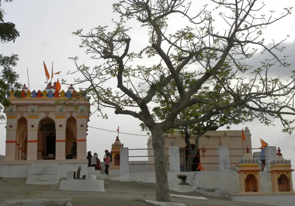 Dhinodhar temple